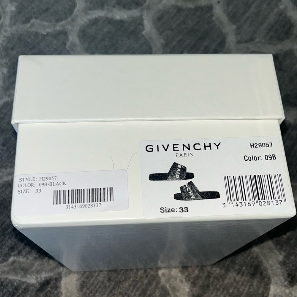 ✨🖤Givenchy Slides🖤✨ - Picture 5 of 6